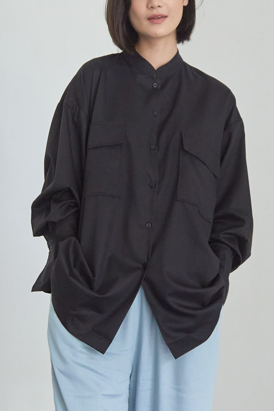Modest Kana Shirt Black - Image 6