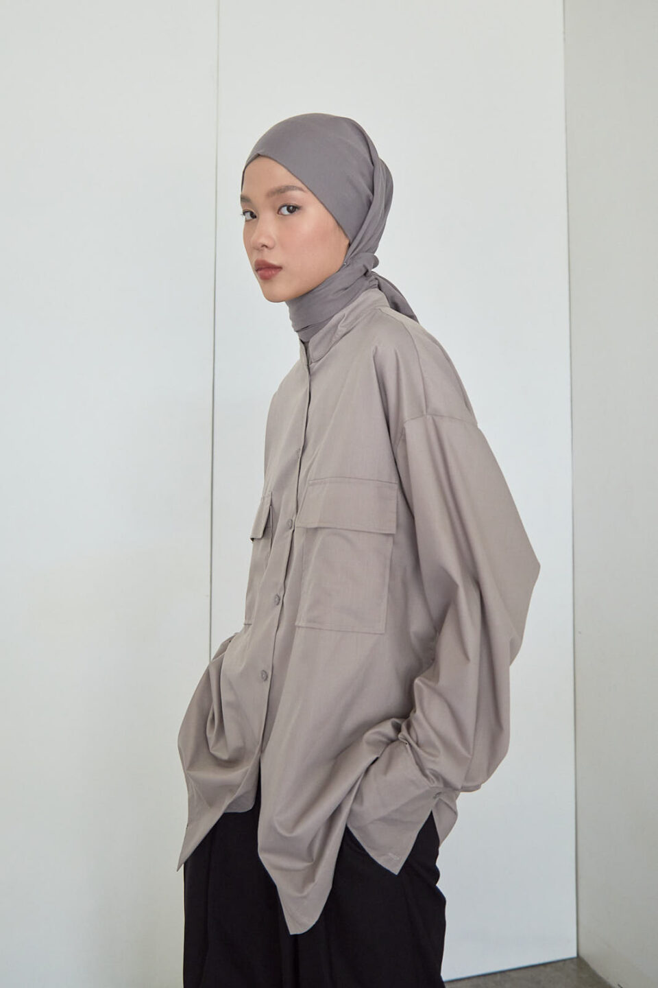 Modest Kana Shirt Taupe