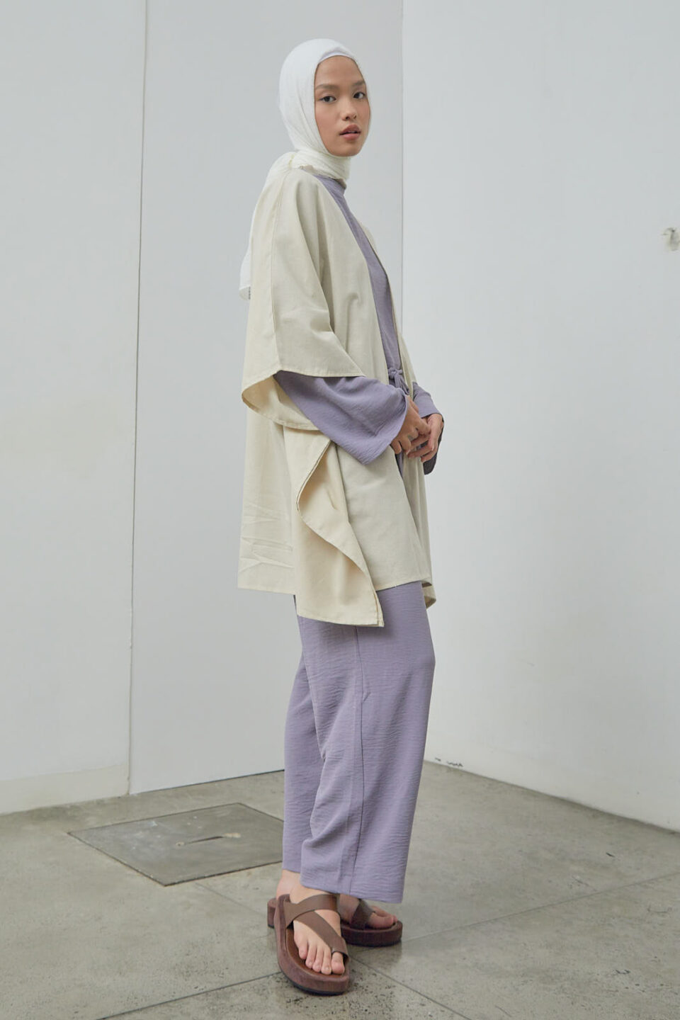 Modest Jun Cardigan