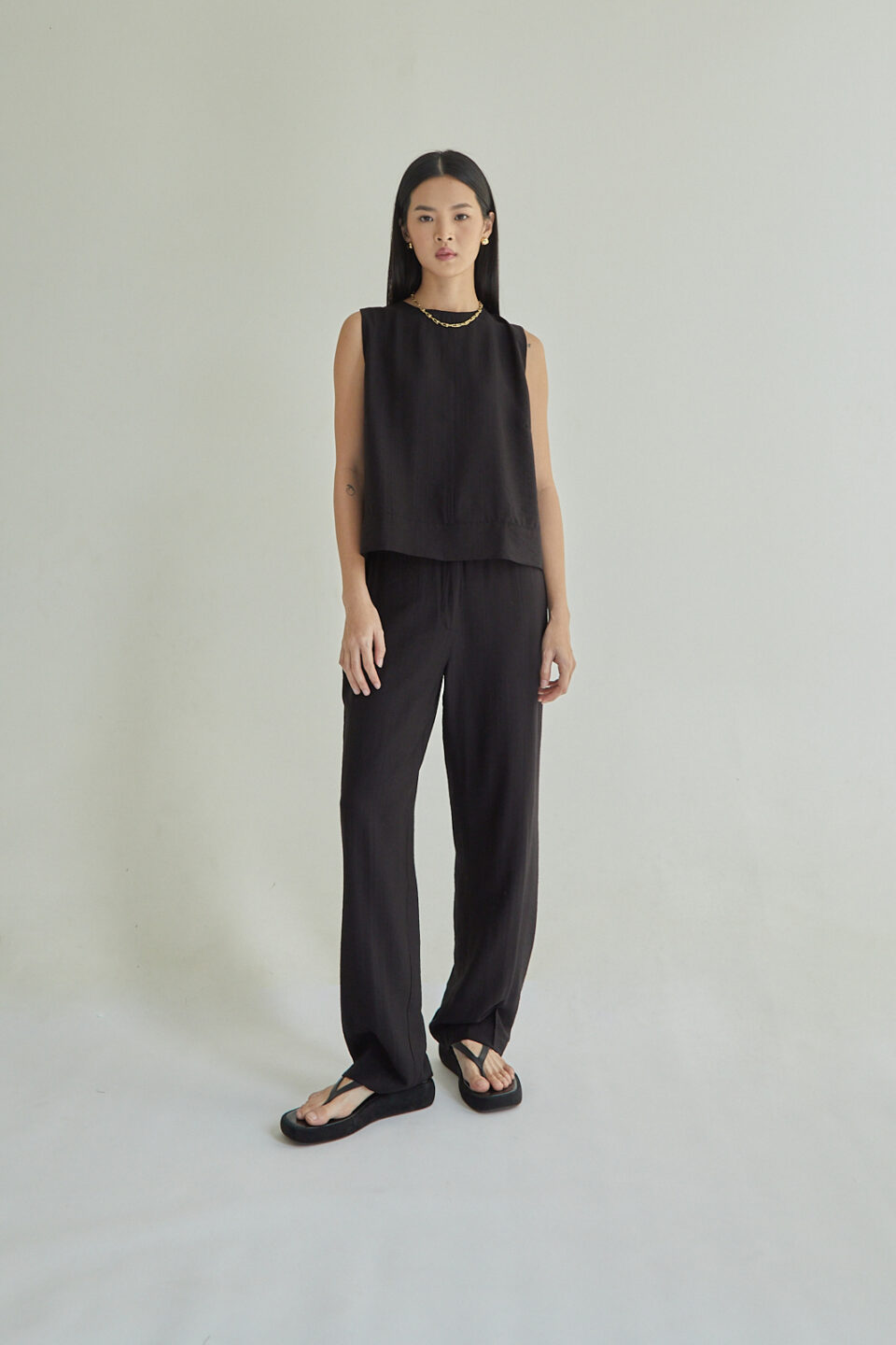 Studio Now Arvella Sleevess Top Black - Image 2