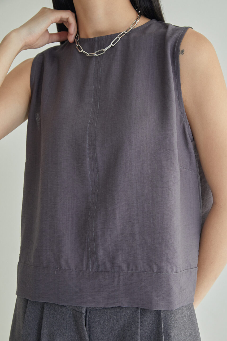 Studio Now Arvella Sleevess Top Grey - Image 2