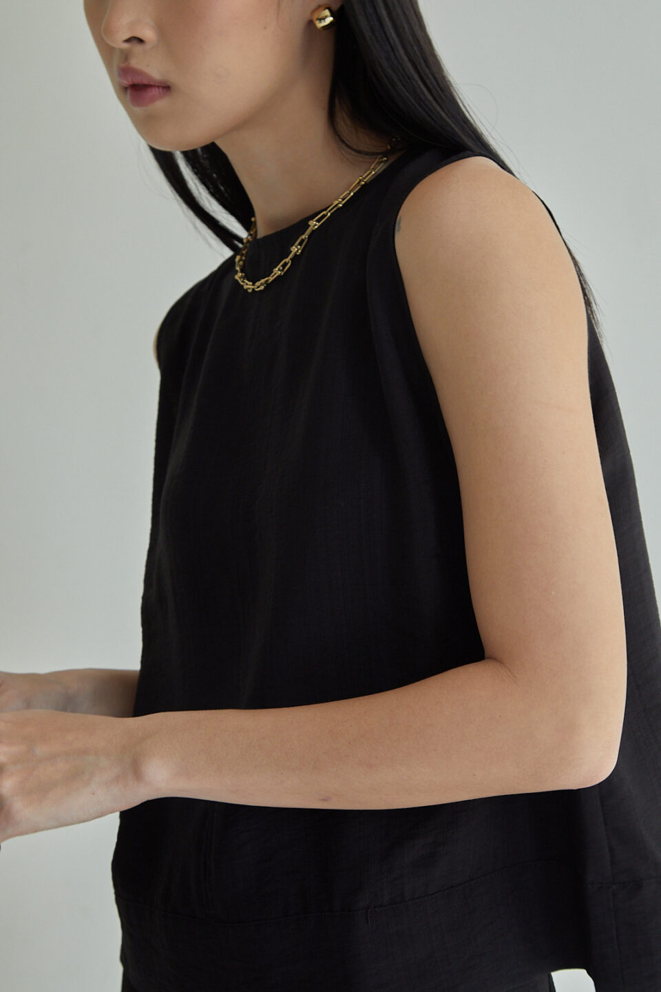 Studio Now Arvella Sleevess Top Black - Image 4