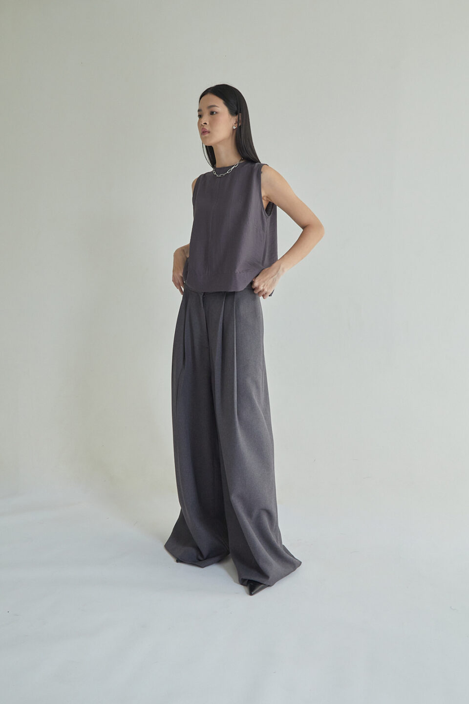 Studio Now Arvella Sleevess Top Grey - Image 4