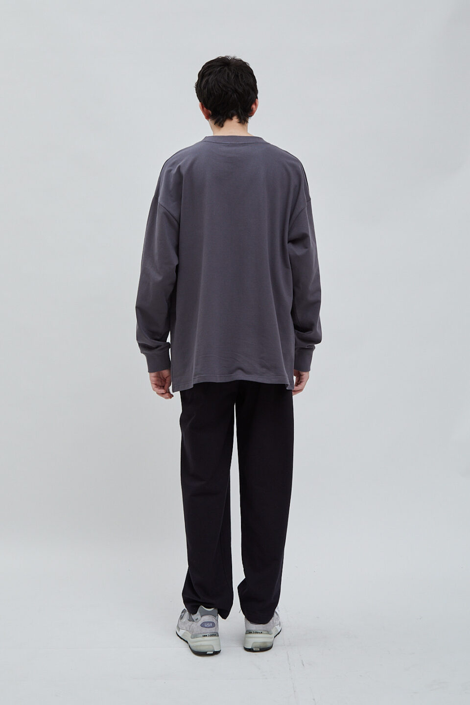 Lounge Sweatshirt in Grey - Image 5
