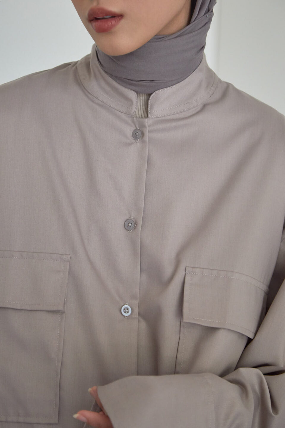 Modest Kana Shirt Taupe - Image 2