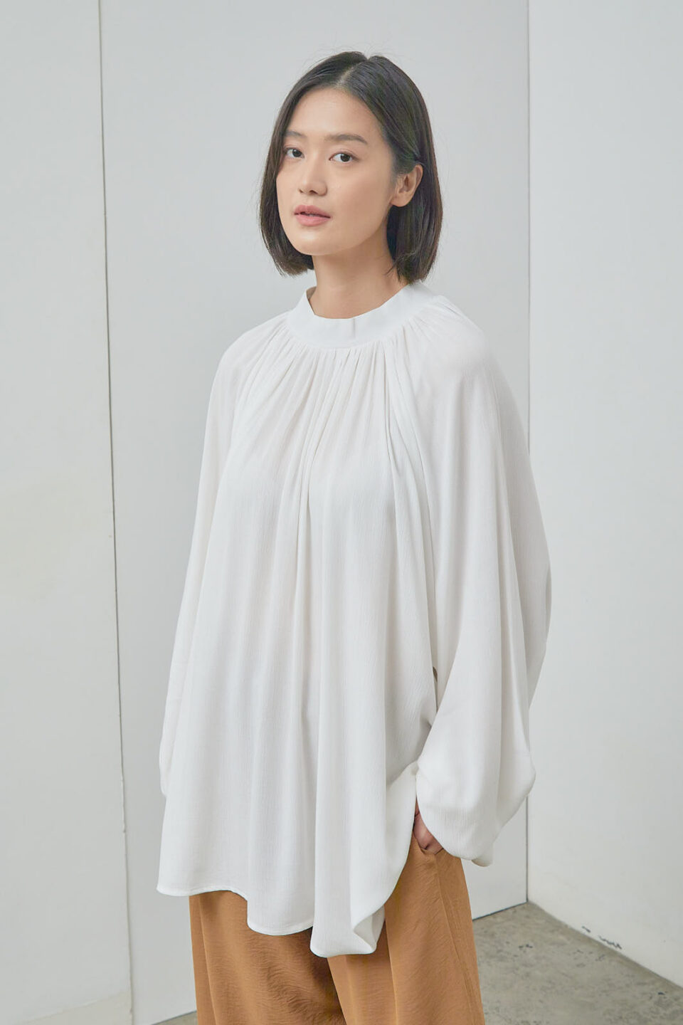 Modest Gia Blouse White - Image 4