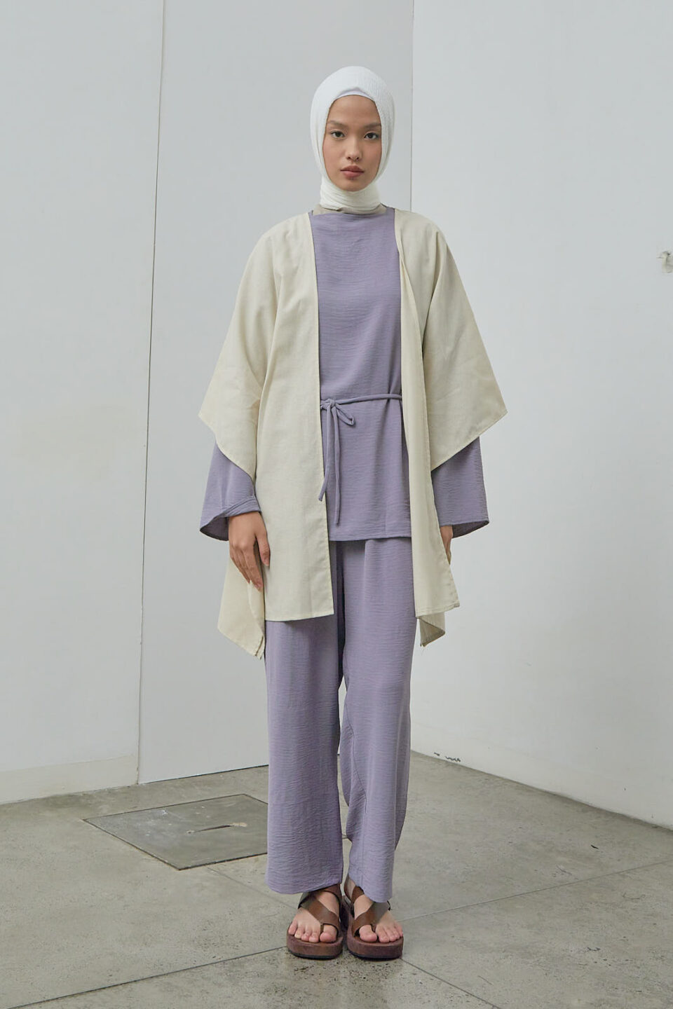 Modest Jun Cardigan - Image 3